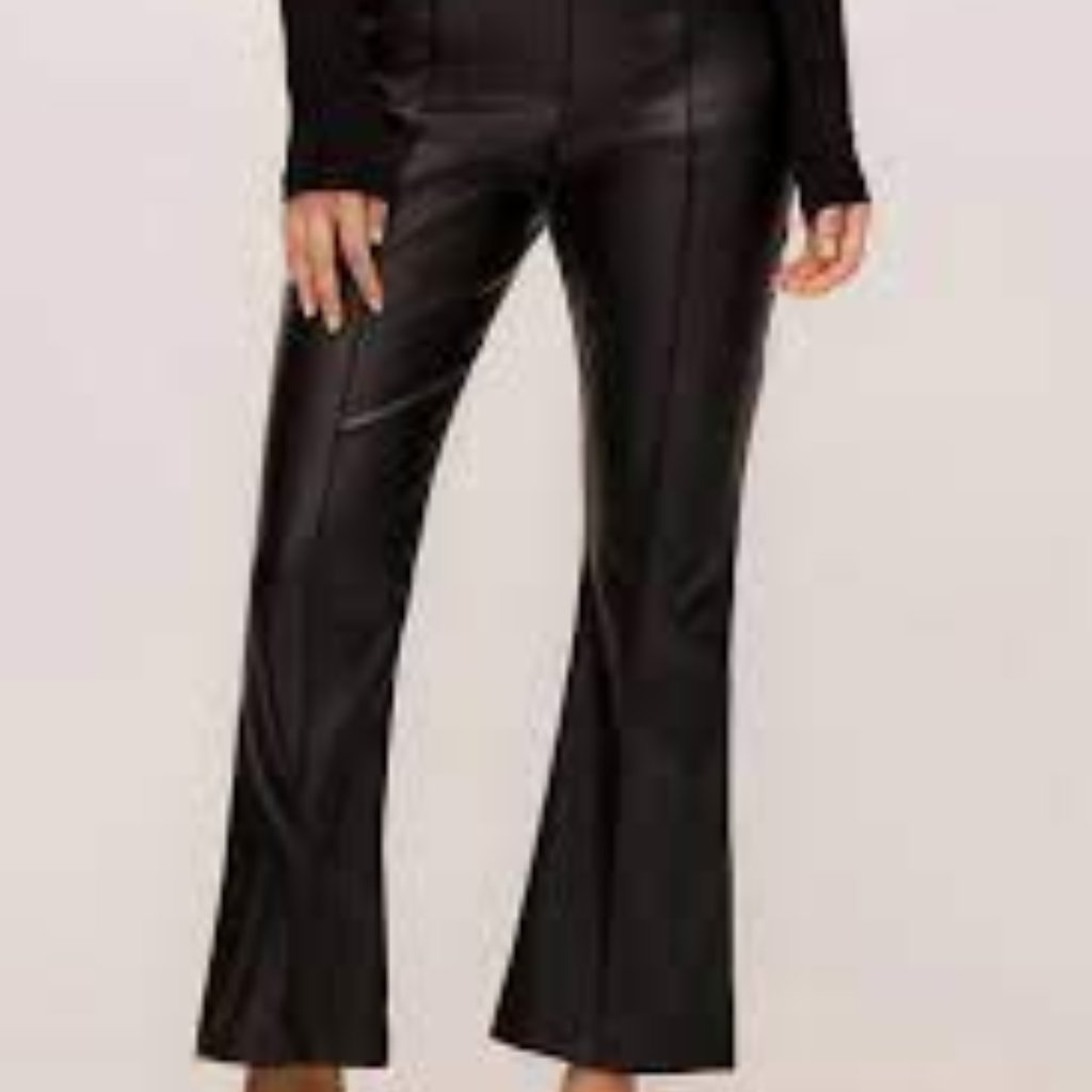 F09029 Black Sigourney Pants By Fifteen Twenty